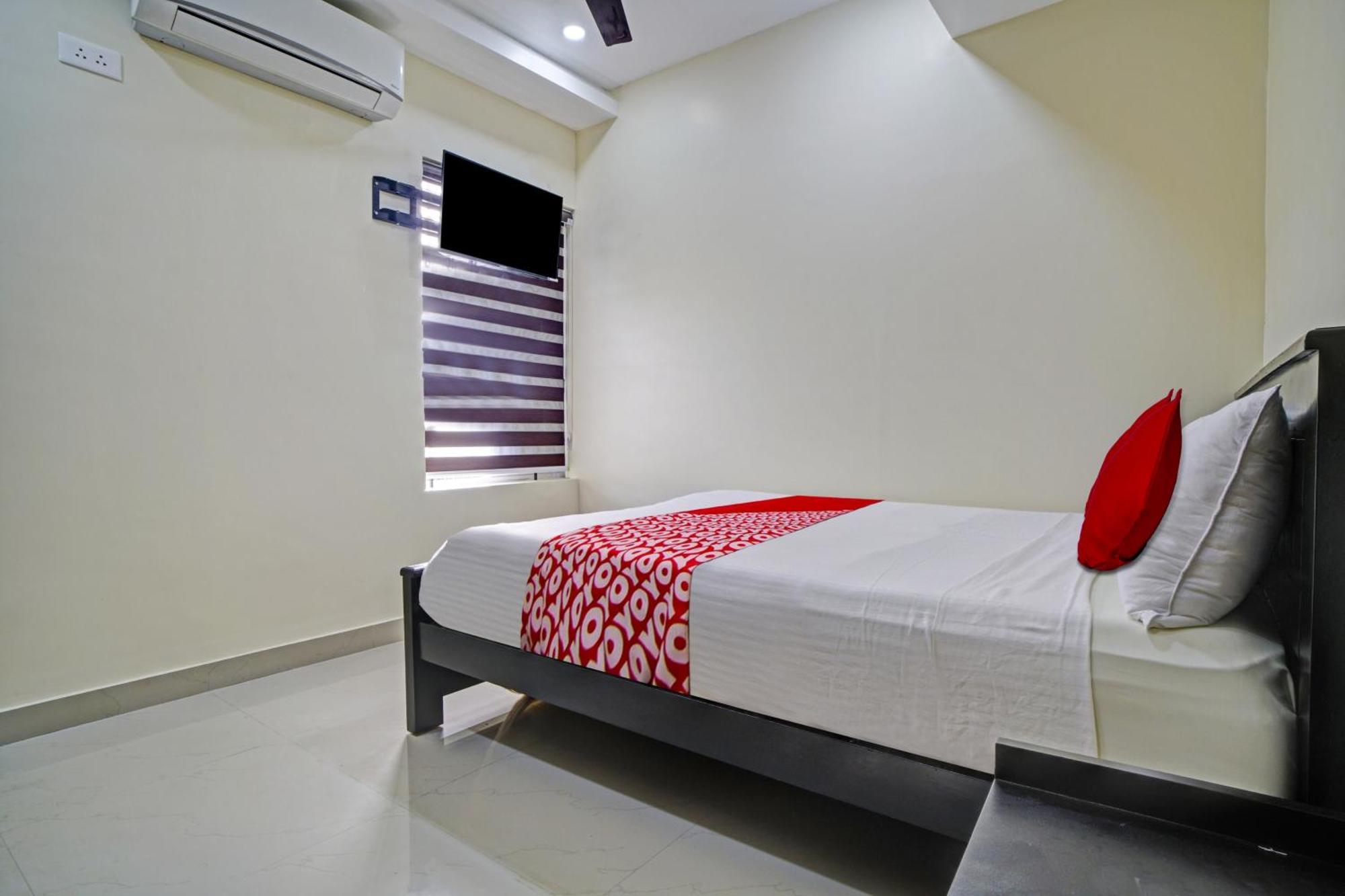 Hotel O Crystal Executive Suites Kochi Εξωτερικό φωτογραφία