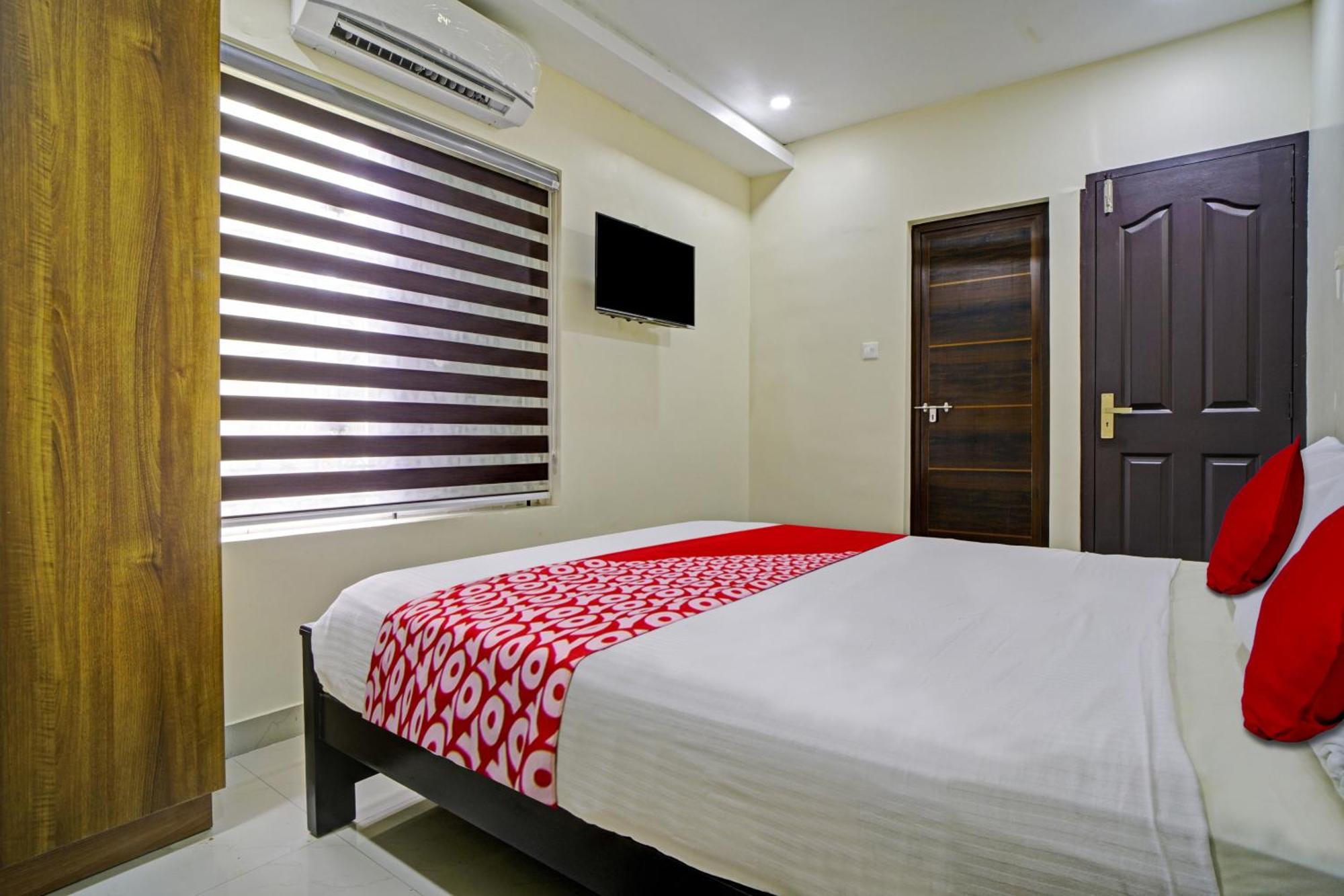 Hotel O Crystal Executive Suites Kochi Εξωτερικό φωτογραφία