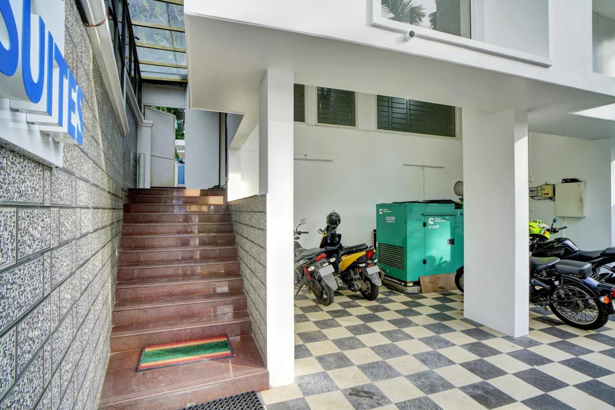 Hotel O Crystal Executive Suites Kochi Εξωτερικό φωτογραφία
