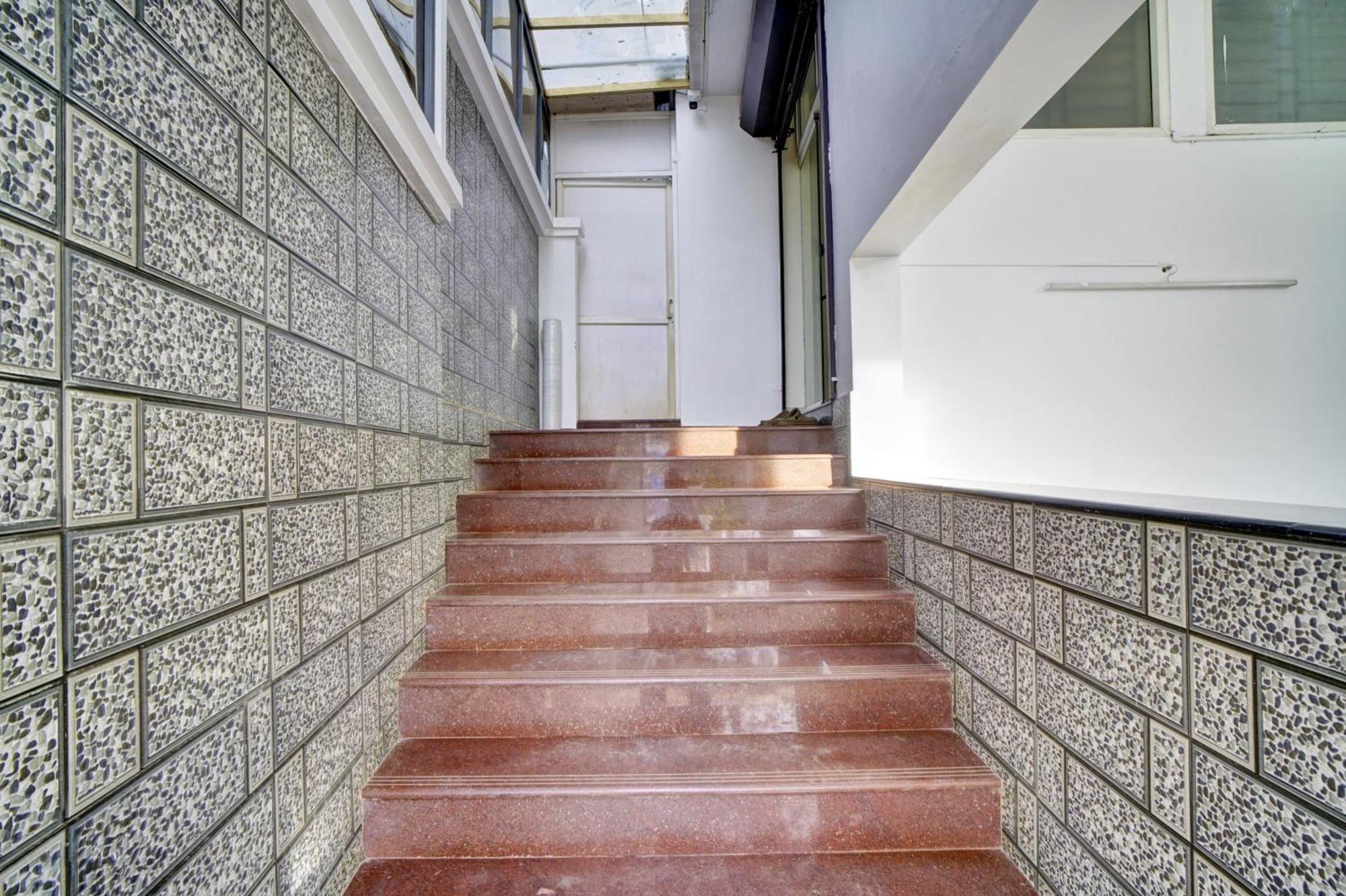 Hotel O Crystal Executive Suites Kochi Εξωτερικό φωτογραφία